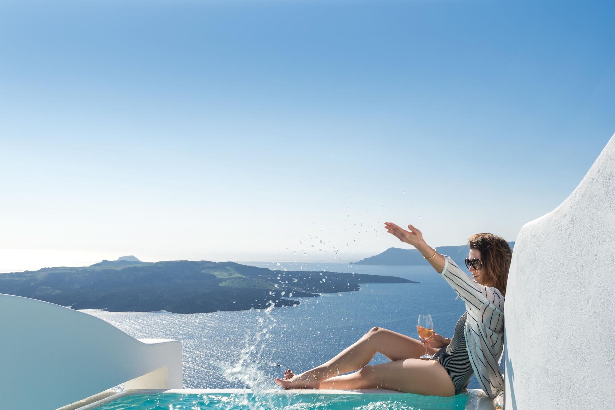 Adamant Suites (Adults Only) Φηρά Εξωτερικό φωτογραφία