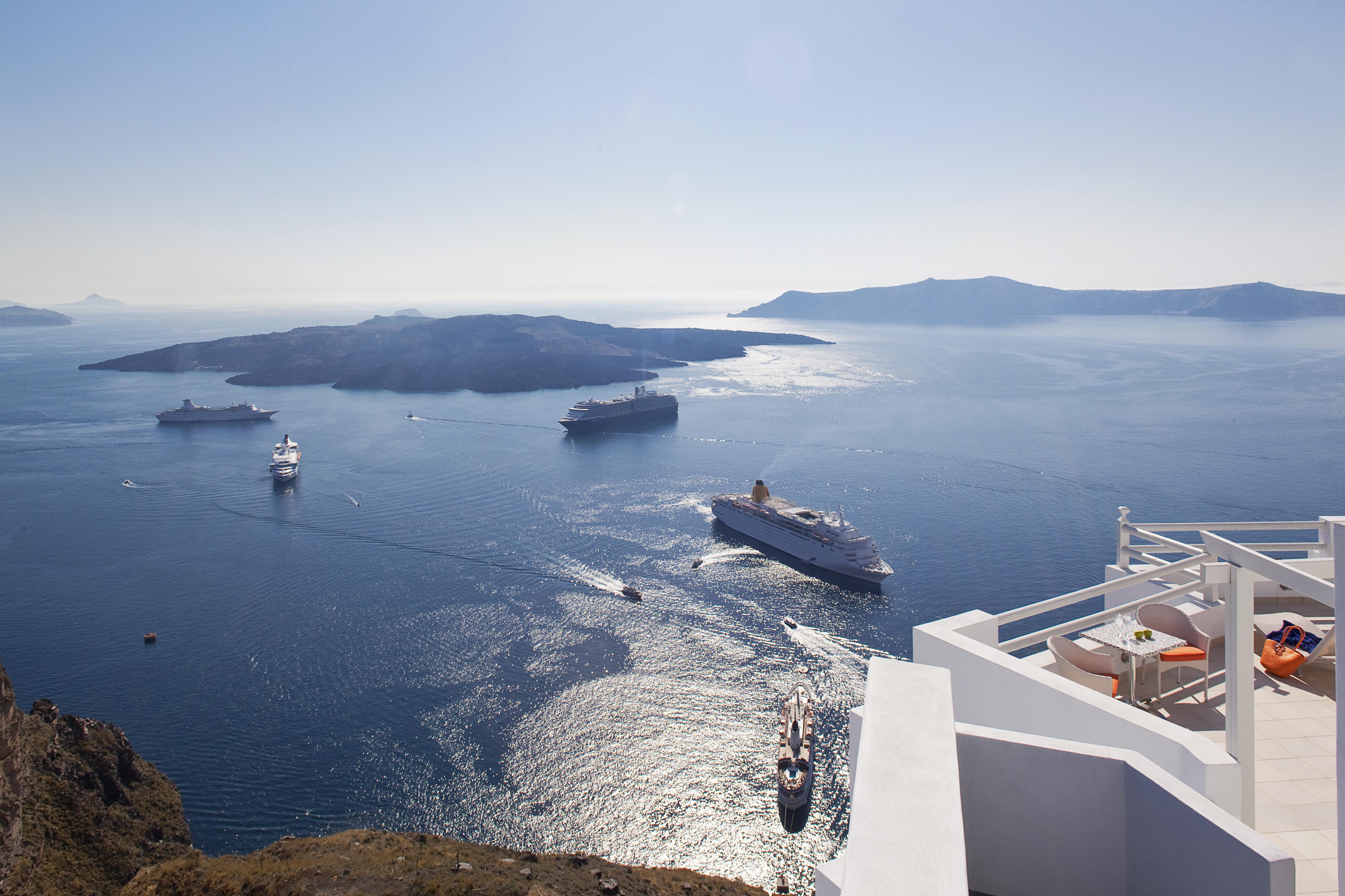 Adamant Suites (Adults Only) Φηρά Εξωτερικό φωτογραφία